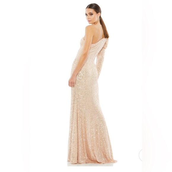 NWT Mac Duggal Sequin One Shoulder Trumpet Gold Gown 8 - Picture 3 of 7